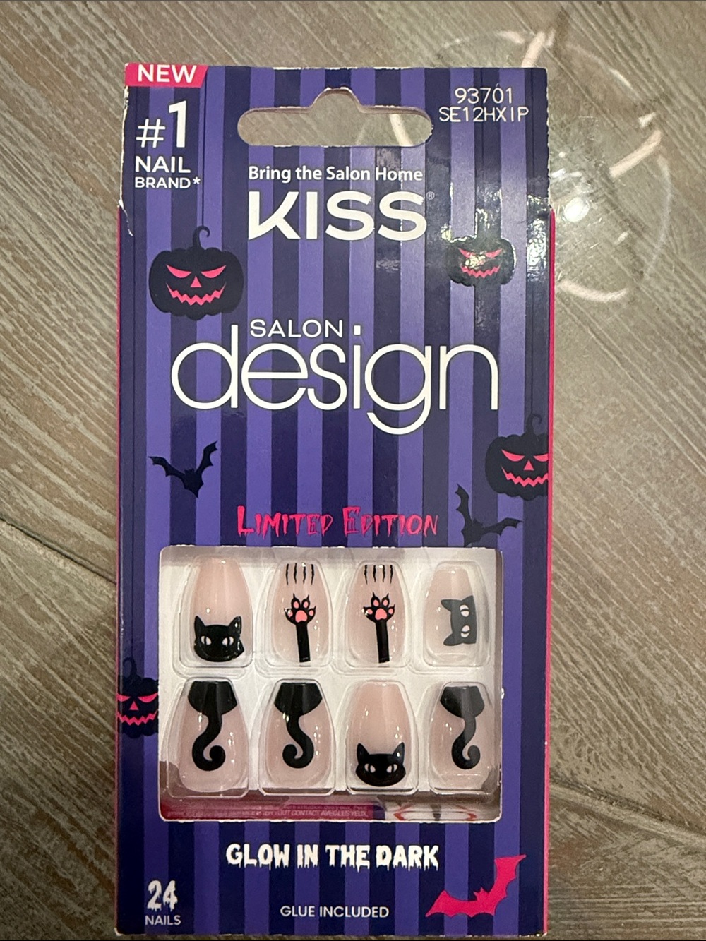 Kiss Kids Glow-in-the-Dark Pink & Black Cat Nail Set